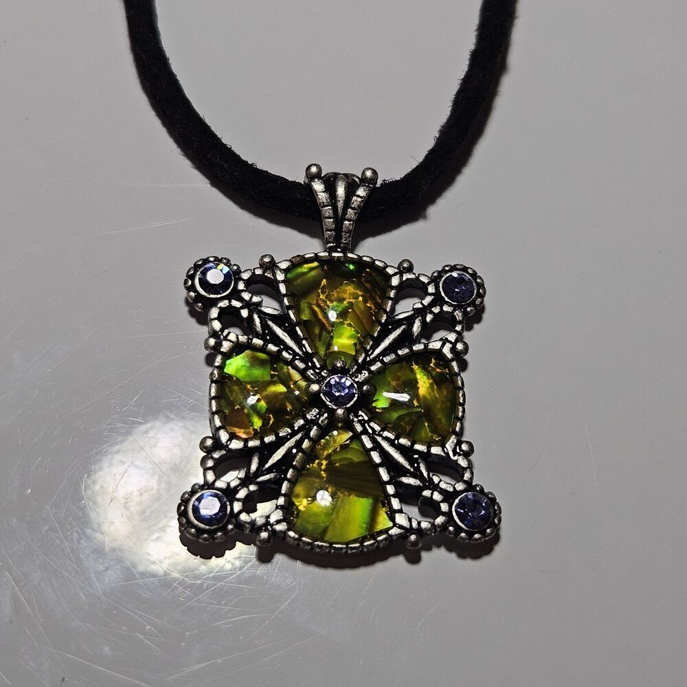 *Sale* Lia Sophia Silver Tone Burlesque Beauty Crystal & Abalone Necklace 18-21"